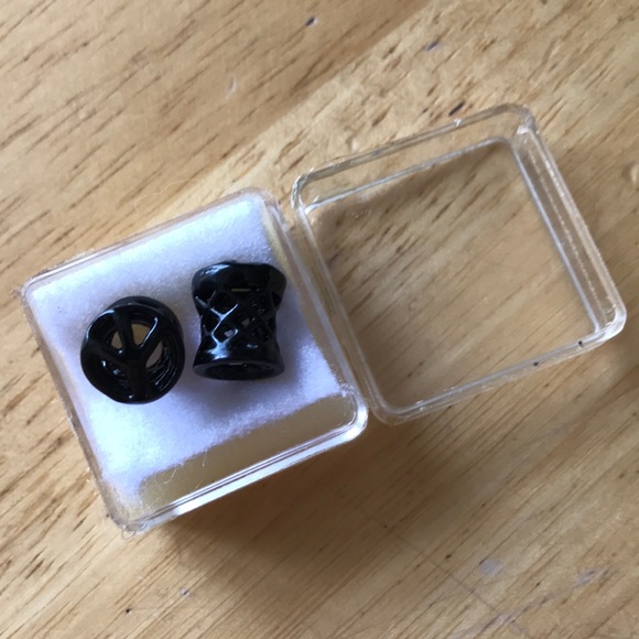 0 gage black artistic plugs - Picture 1 of 4